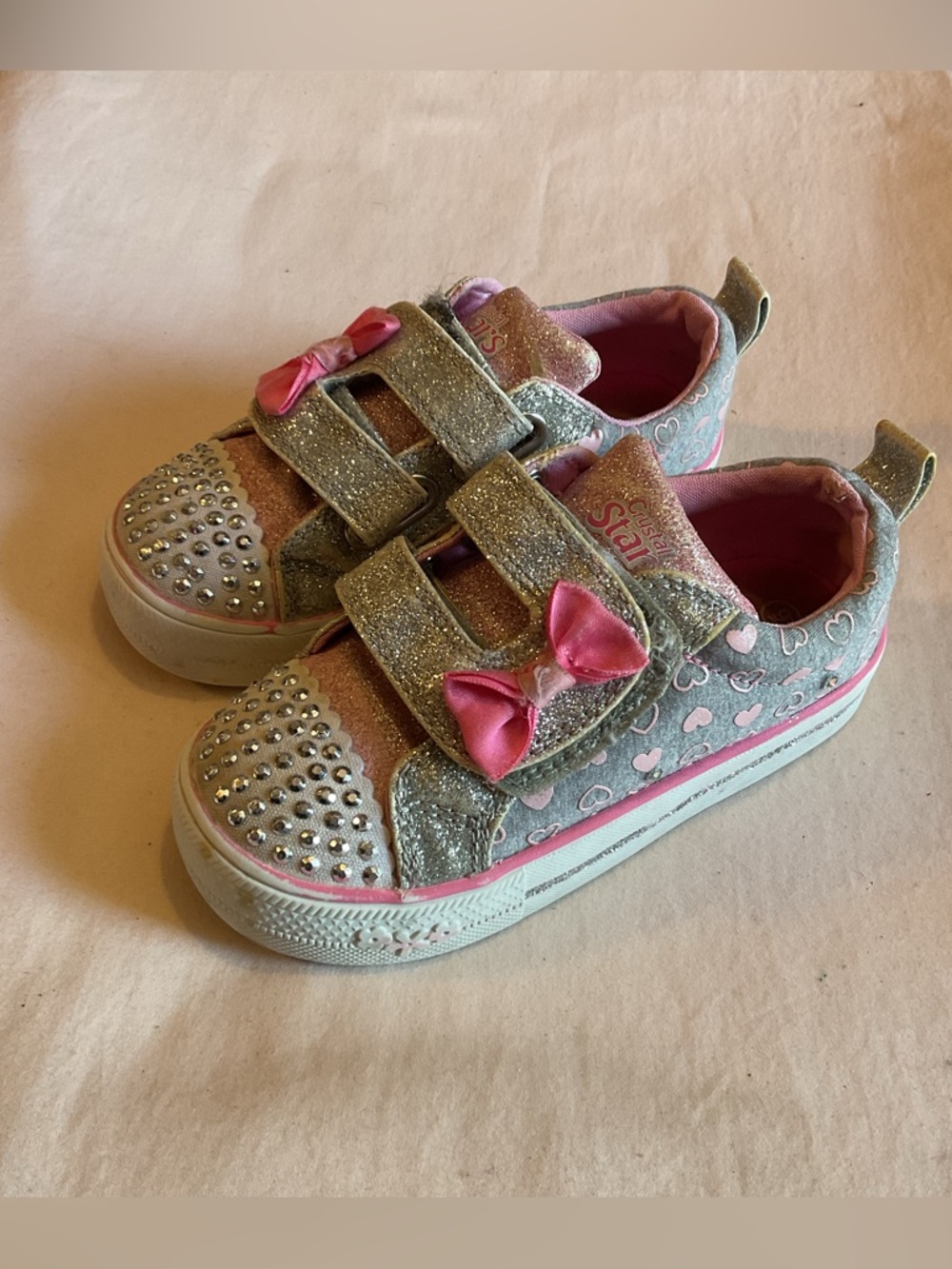 Glitter Heart Sneakers with Pink Bows Size 9